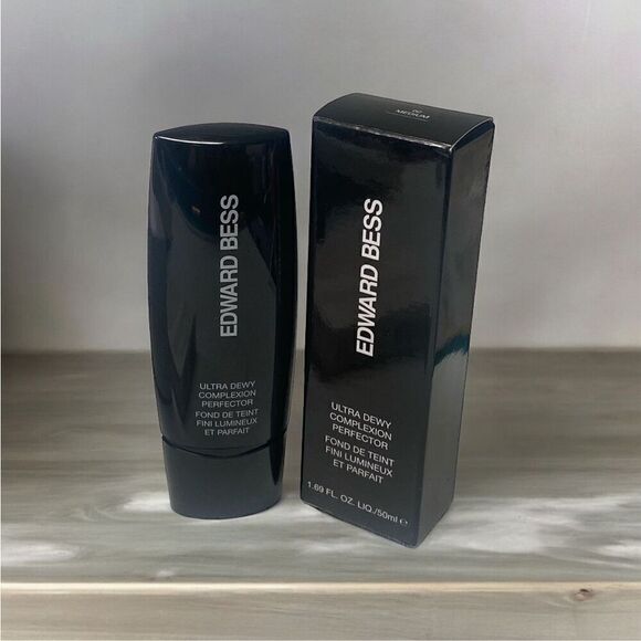 Edward Bess Ultra Dewy Complexion Perfector in 02 Medium 1.69oz (READ)
